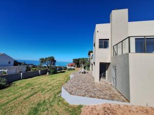 Barefoot Bliss Holiday Home