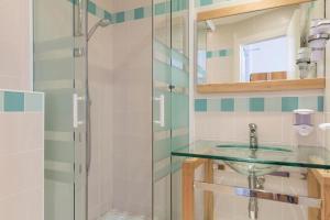 Hotels Brit Hotel Confort Cleria Lorient Centre : Chambre Triple Confort