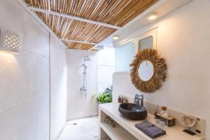 Villa Mylandro by Pertama Management