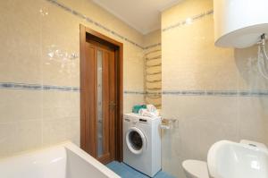 84 13 НеFlat