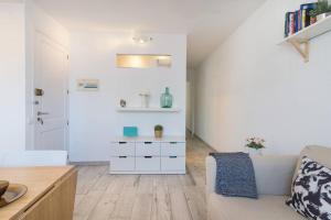 Stunning & Stylish Apartment In Cadaqués