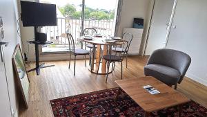 Appartement cosy face à la gare avec tout à proximité Plages et commerces à pied