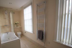 The Fraya Suite at Sterling house Short Stays