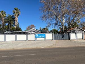 Lourie Inn - Unterkünfte ohne Kategorie in Rustenburg