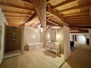 Villas Exceptional building on 1 ha of private land : photos des chambres
