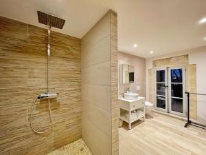 Villas Exceptional building on 1 ha of private land : photos des chambres