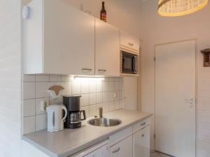 Holiday Home in Petten near Sandy Beach