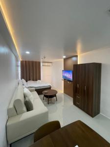 Makati City Antel Spa Residences 9B