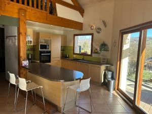 La Villa Lions I Parking - 8p - Vue nature