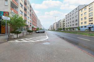 Spacious Apartment in Gdynia for 6 People by Noclegi Renters