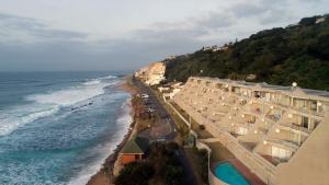 24 Isikhulu Umdloti Beachfront
