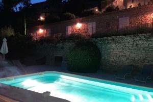 Maison en pierre cadre paradisiaque cigales