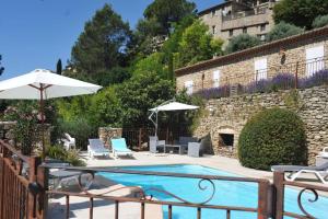 Villas Maison en pierre cadre paradisiaque cigales : photos des chambres