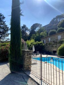Villas Maison en pierre cadre paradisiaque cigales : photos des chambres