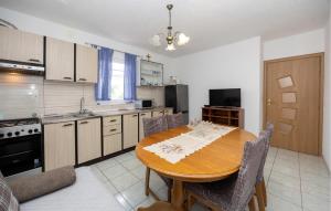 2 Bedroom Amazing Apartment In Poljica 