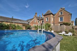 Saham Grove Hall by Group Retreats