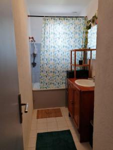 Villas Maison avec grand jardin ludique proche mer : photos des chambres