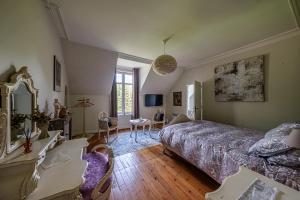 B&B / Chambres d'hotes Chateau le grand bus : photos des chambres