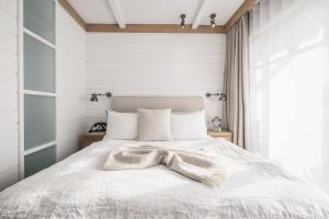 Pure Zimmer mit Balkon room in Barefoot Hotel Timmendorfer Strand