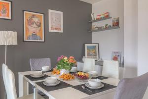 Appartements T3 lumineux pour 6 personnes proche metro Lyon : photos des chambres