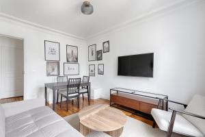 Montmartre Seveste II Beautiful 2BR Apartment