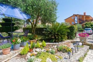 Apartments Marta by Rent Istria