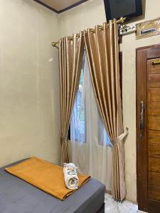 joglo karinduaji madasari