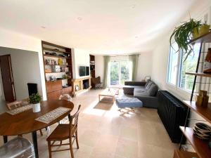 Appartements Appartement dans maison individuelle, piscine : photos des chambres