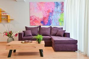 2 Bedroom Apartment near Piraeus Port B1