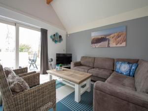 Holiday Home by Beach in Ooghduyne