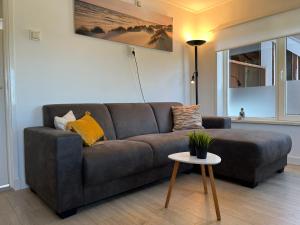 Sfeervol chalet op familiepark in Oostkapelle vlakbij strand