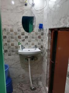 Landour Apartment Beauty and Charm Kothri- Summer n Snow