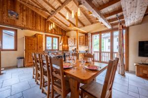 Savine 10- 11 personnes