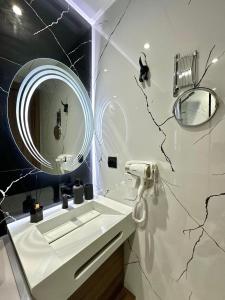 Cosy Central Studio with balcony Maarif - Near Twin Center