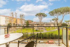 The Green Pianos House