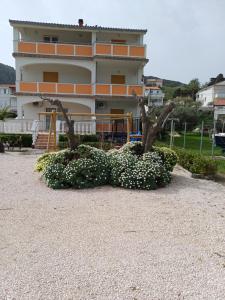 Tomulić Jasna i Miljenko