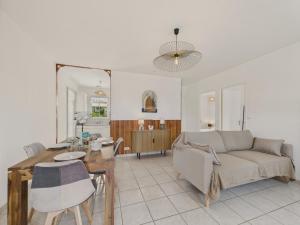 Maisons de vacances Jolie maison pour 4 personnes avec jardin : photos des chambres