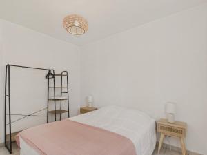 Maisons de vacances Jolie maison pour 4 personnes avec jardin : photos des chambres