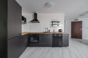 Piaskowa Sunny Roof Studio by BookingHost