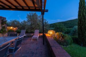 Minimal & Modern Home - In Arceno Estate