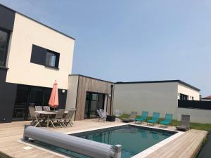 villa d'Alexandrine - Ubytování bez kategorie ve městě Ploudalmézeau