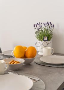 Stylish family 1 BR with working desk by Park and Top Restaurants