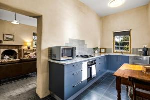 Idyllic, peaceful and historical cottage minutes from Bendigos CBD