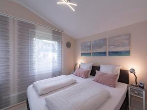 Holiday Home Callantsoog near Beach