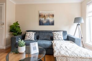 2 BDR House By Caledonia Luxe Stays Short Lets & Serviced Accommodation Glasgow