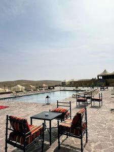 The Original Camp - Restaurant Dinner Show and Pool