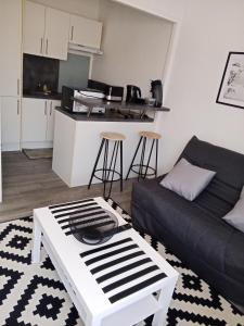 Furnished studio, 5 min Avignon, Pontet center