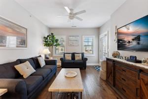 Residence 102N At The Sandcastle Condominiums