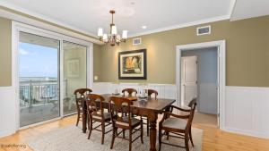 Residence 603 At The Grand