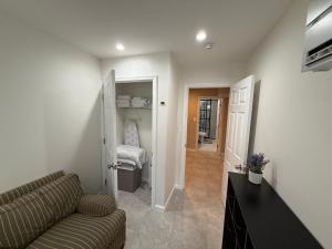 Beautiful, Spacious 1BR in NW DC